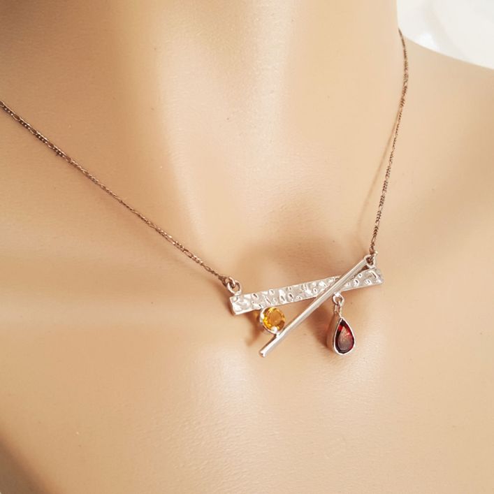 Imbalance Necklace - Garnet, Citrine