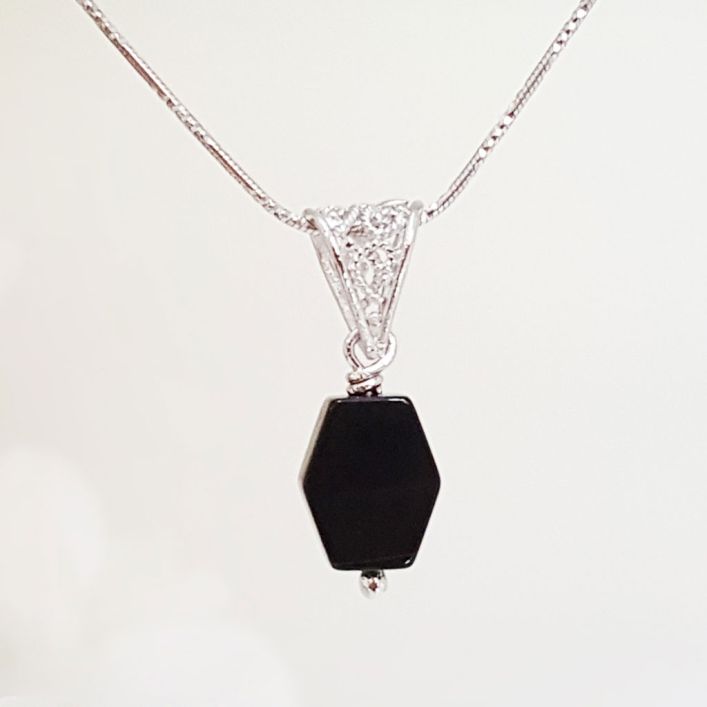 Inde-Pendant - Black Agate