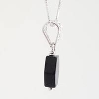 Inde-Pendant - Black Agate