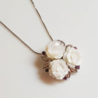 Clove Pendant-Mother Pearl