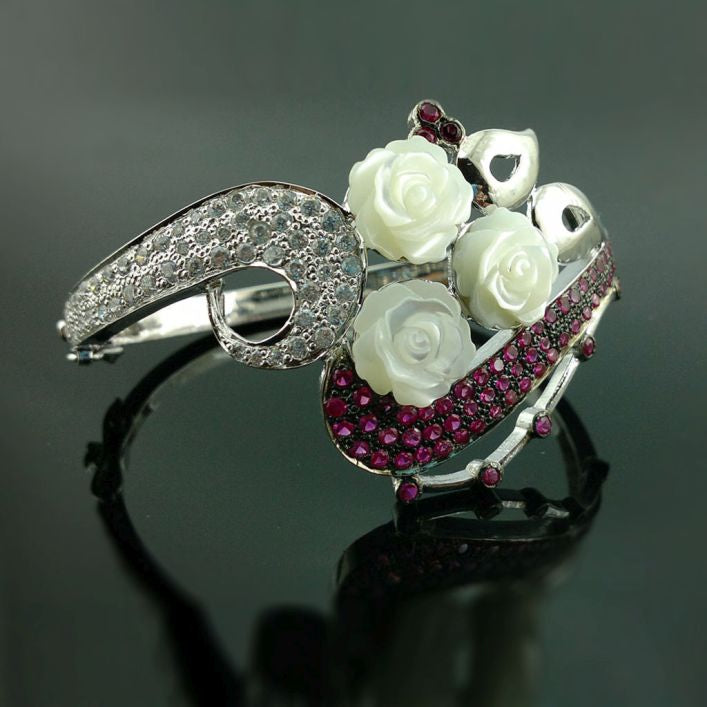 Rose Pearl Queen Bracelet