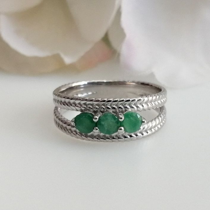 Trio Emerald Ring
