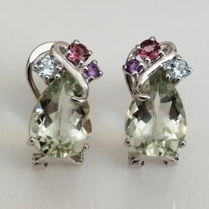 Earrings with diopsite,amethyst & Aquamarine set in high quality silver ready available at Nafisa Designs, Manchester UK. Free Global Shipping!
For Inquiries Call or WhatsApp: +447878581702 OR +96567725075