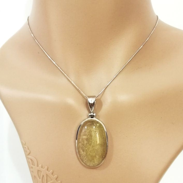 Rutile Quartz Pendant (15.22 gms)