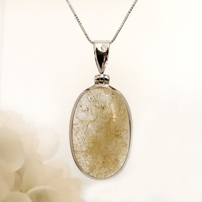 Rutile Quartz Pendant (15.22 gms)
