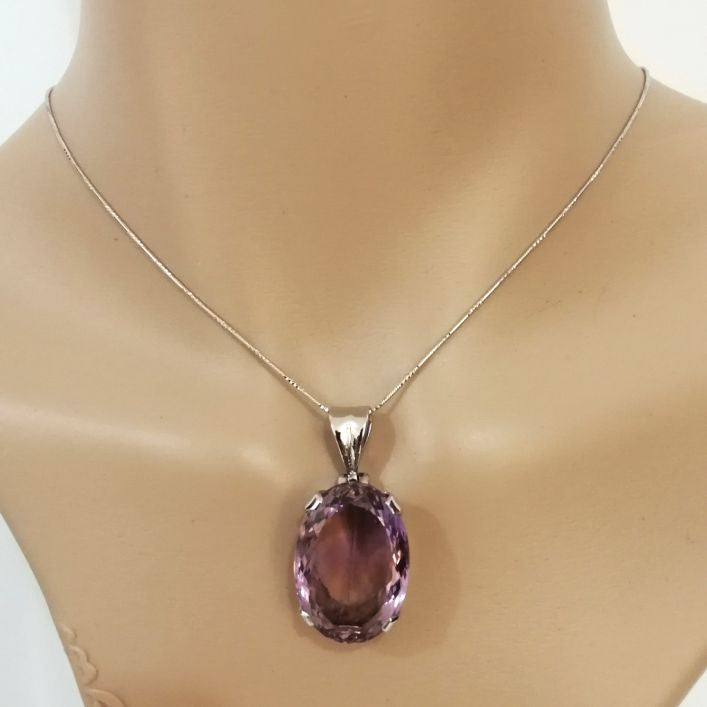 Amethyst Pendant (12.53 gms)
