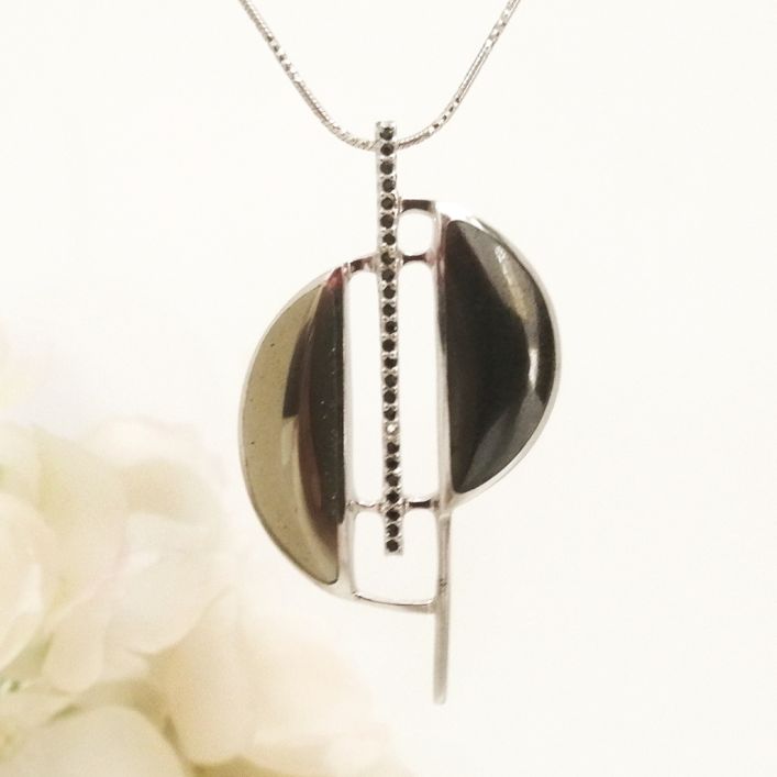 Arc Pendant - Hematite