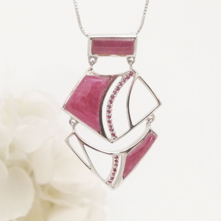 Arabic Style Pendant - Ruby