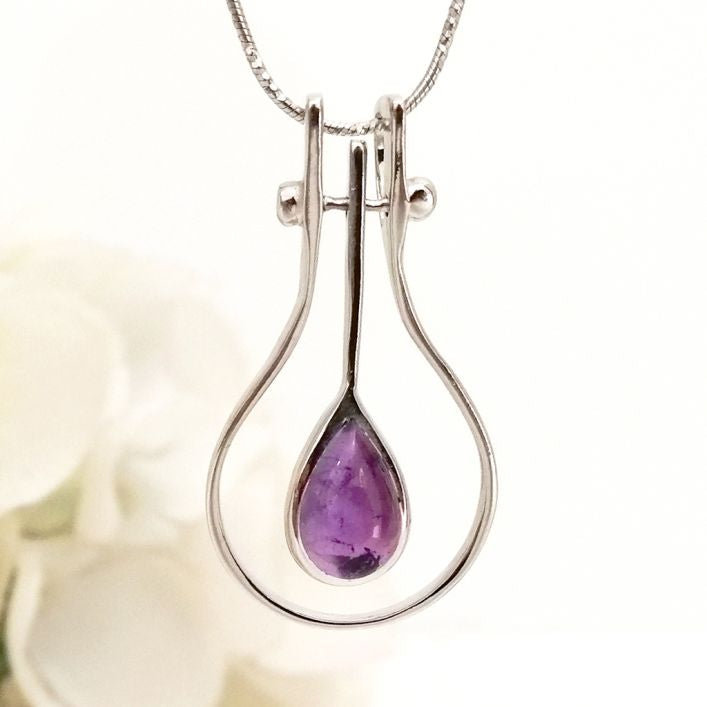 Pendulate Amethyst Pendant