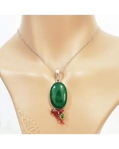 Pine green pendant with malachite, peridot & Coral in high quality silver ready available at Nafisa Designs, Manchester UK. Free Global Shipping!
For Inquiries Call or WhatsApp: +447878581702 OR +96567725075