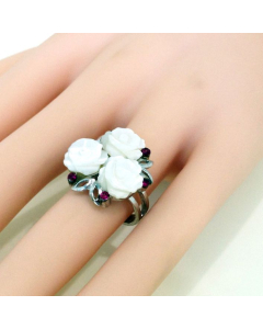 Clove Ring - Mother Pearl Rose in high quality silver ready available at Nafisa Designs, Manchester UK. Free Global Shipping!
For Inquiries Call or WhatsApp: +447878581702 OR +96567725075