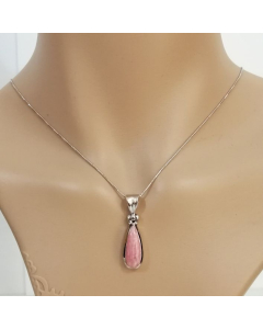 Rhodochrosite pendant in high quality silver ready available at Nafisa Designs, Manchester UK. Free Global Shipping!
For Inquiries Call or WhatsApp: +447878581702 OR +96567725075